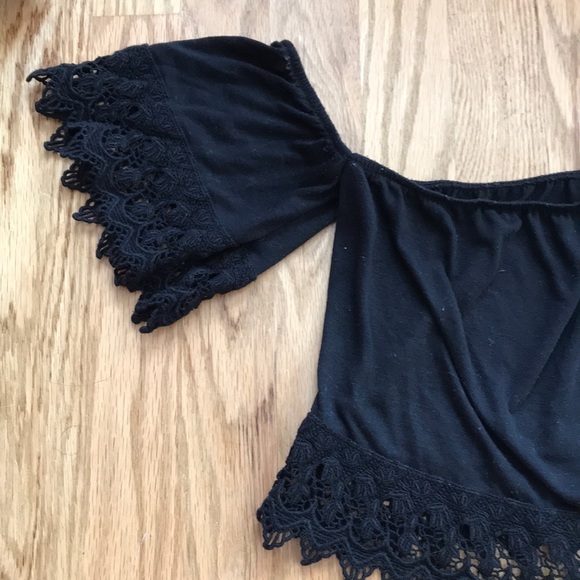 Off The Shoulder Cropped Top - Picture 5 of 5